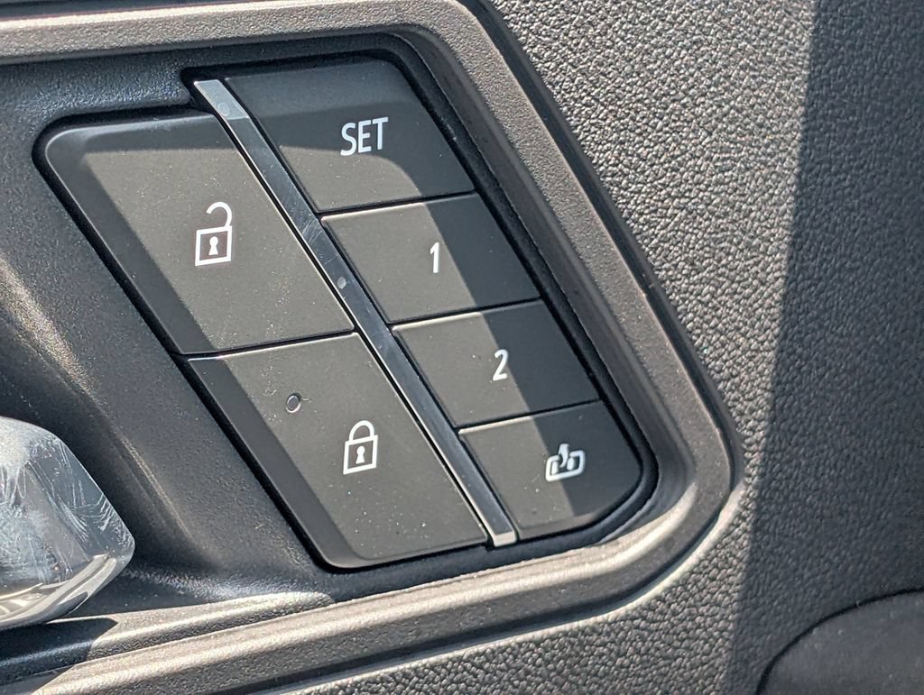 New 2025 GMC Hummer EV 2X AWD/4WD image 12