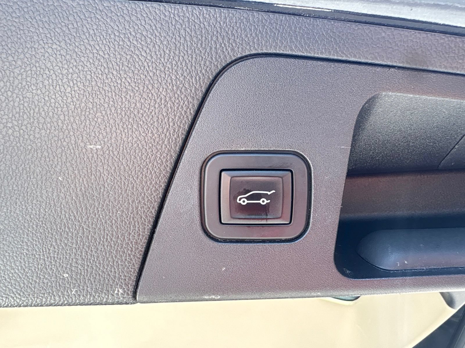 Used 2017 Buick Envision Preferred FWD image 16