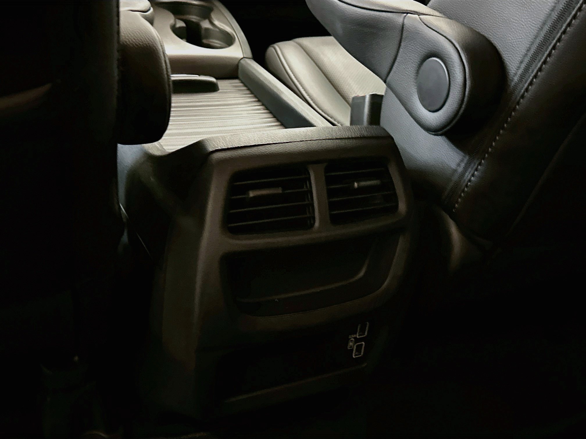 Used 2023 Honda Passport EX-L image 28