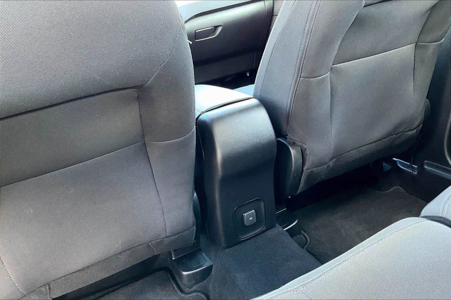 Used 2022 Ford Escape S image 32