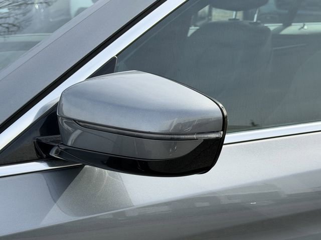 Used 2023 BMW 530i image 32