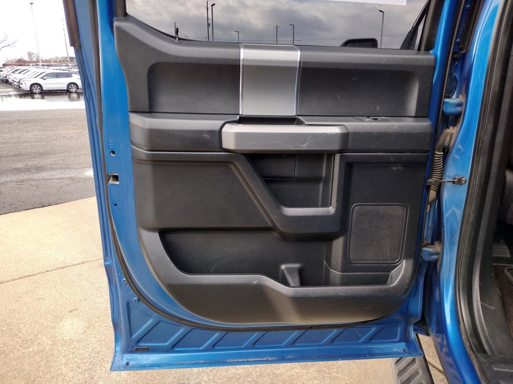 Used 2015 Ford F150 XLT w/ Equipment Group 302A Luxury image 21