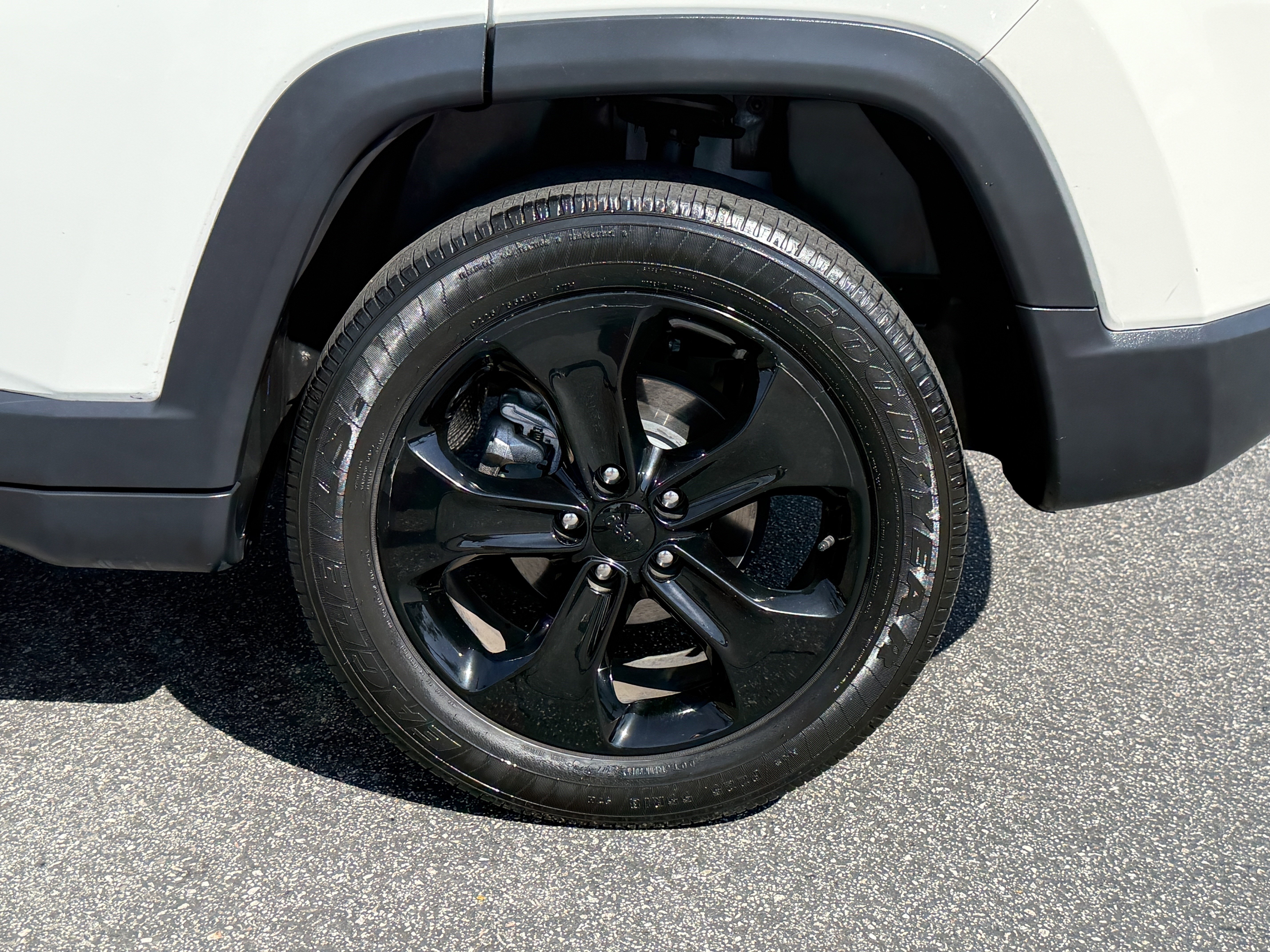 Used 2018 Jeep Compass Altitude w/ Popular Equipment Group image 11