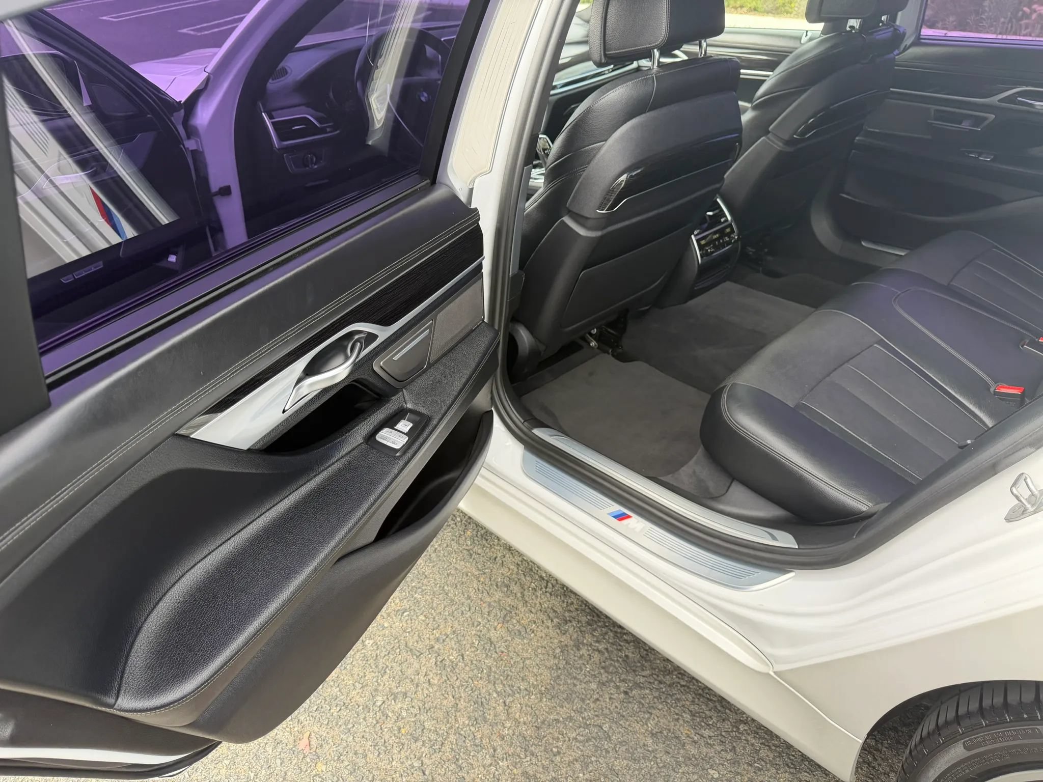 Used 2017 BMW 740i RWD image 15