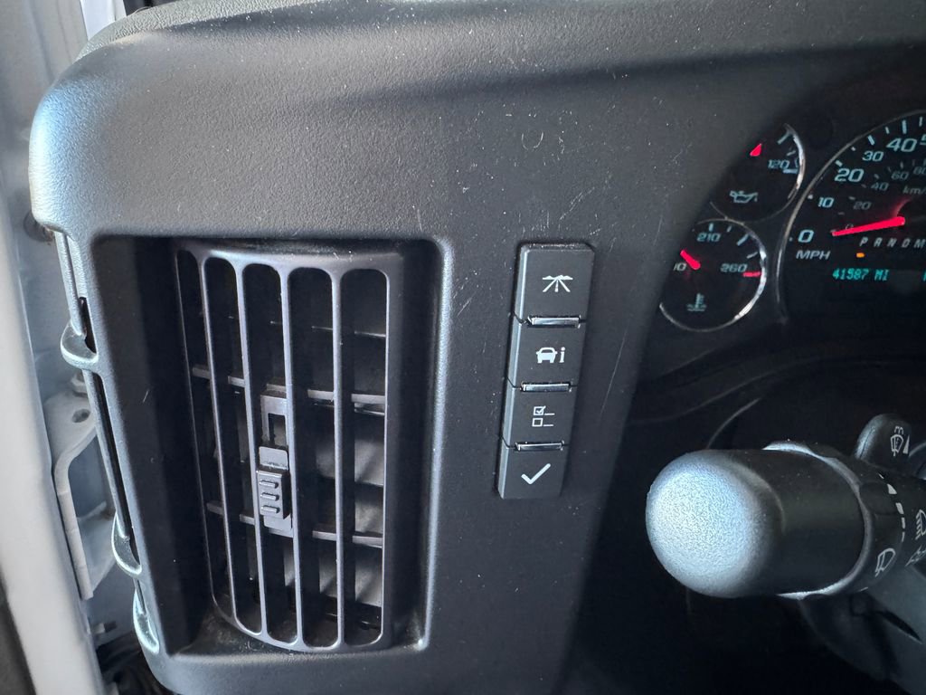 Used 2023 Chevrolet Express 3500 LT w/ LT Preferred Equipment Group image 19