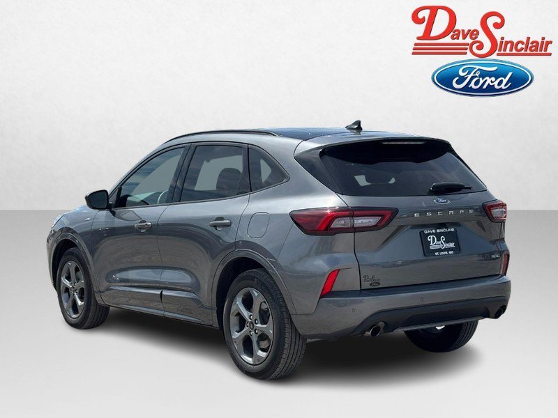 Used 2024 Ford Escape ST-Line w/ Tech Pack #1 AWD/4WD image 9