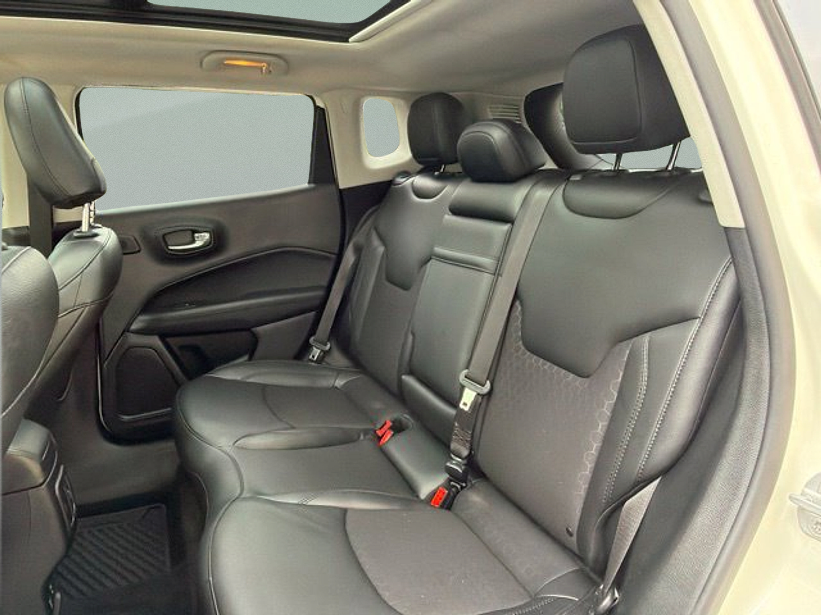 Used 2019 Jeep Compass Latitude AWD/4WD image 13