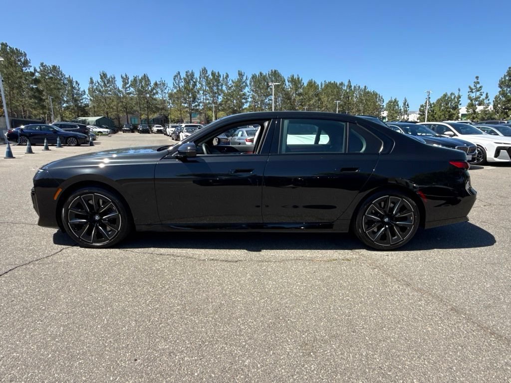 Used 2026 BMW 740i w/ Premium Package RWD image 13