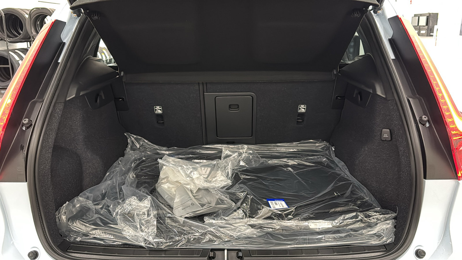 New 2026 Volvo XC40 B5 Ultra w/ Climate Package AWD/4WD image 29