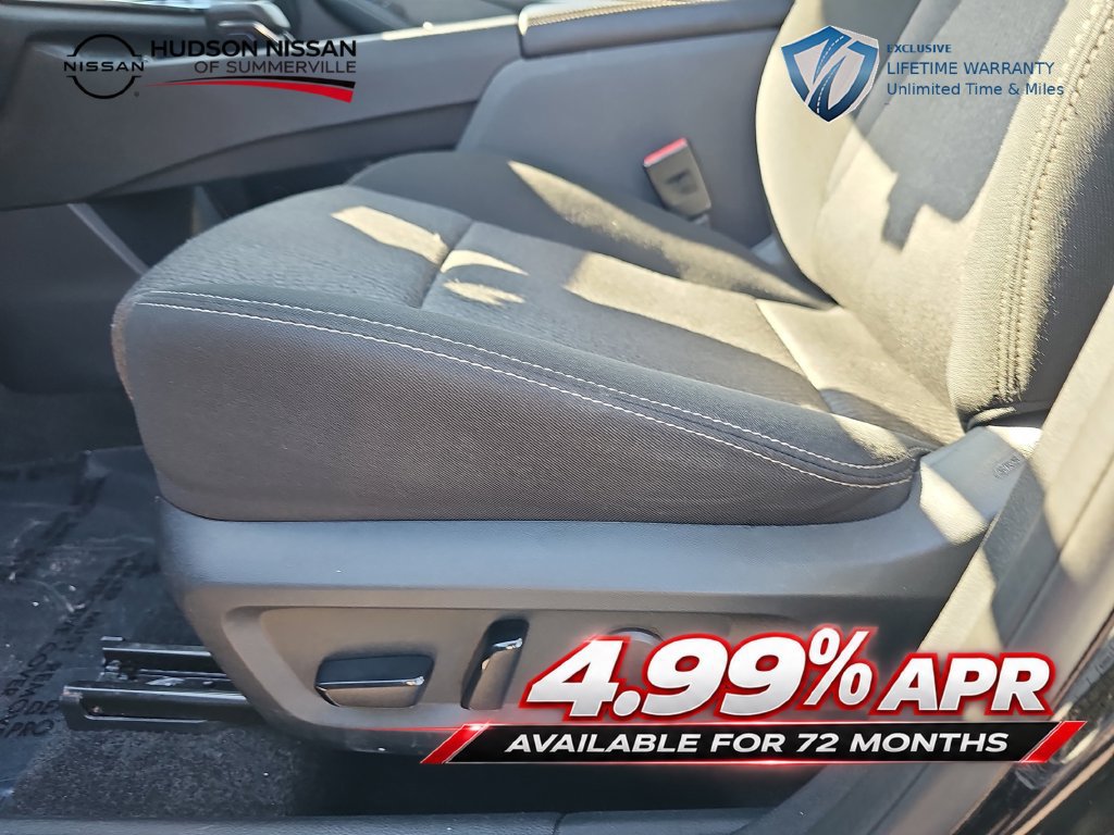 Used 2025 Nissan Rogue SV FWD image 29