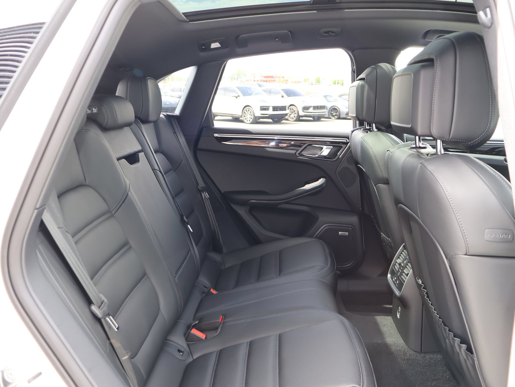 New 2026 Porsche Macan S AWD/4WD image 25