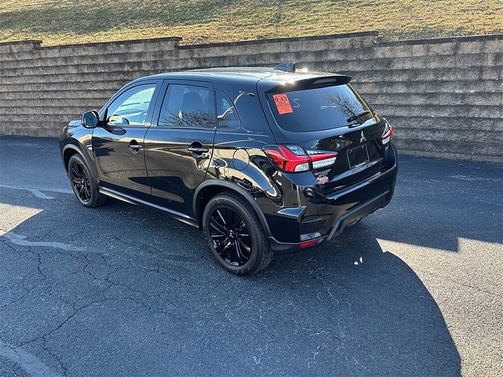 Used 2024 Mitsubishi Outlander Sport LE image 4