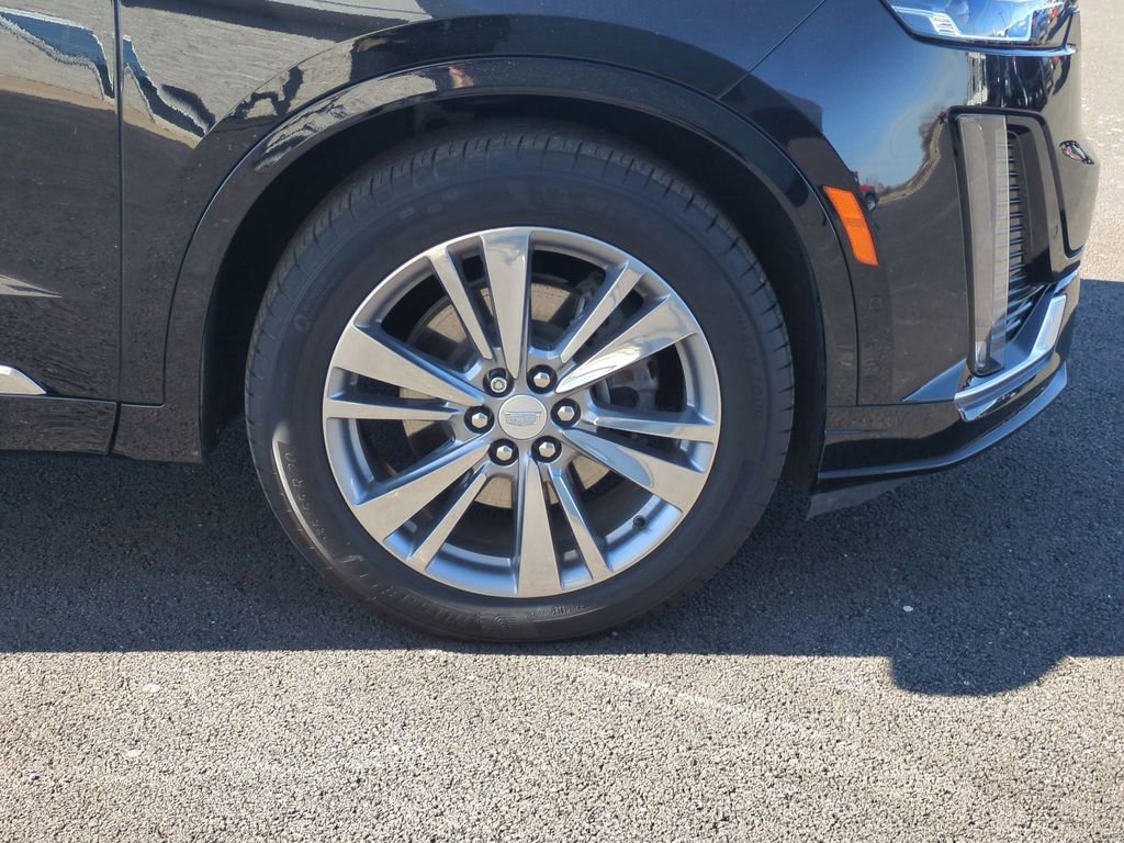Used 2024 Cadillac XT6 Premium Luxury w/ Technology Package image 24