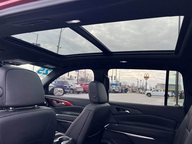 Certified 2025 Chevrolet Traverse RS w/ LPO, Floor Liner Package image 19