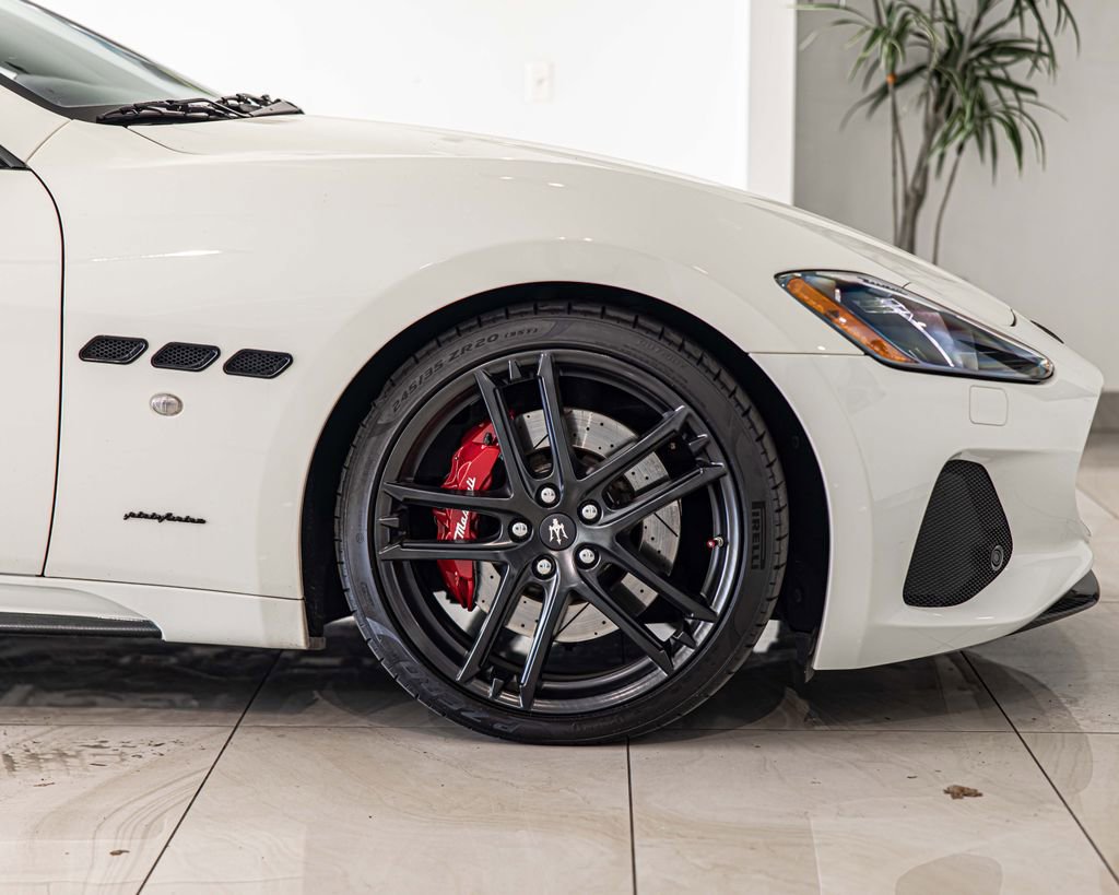 Used 2018 Maserati GranTurismo Sport image 9
