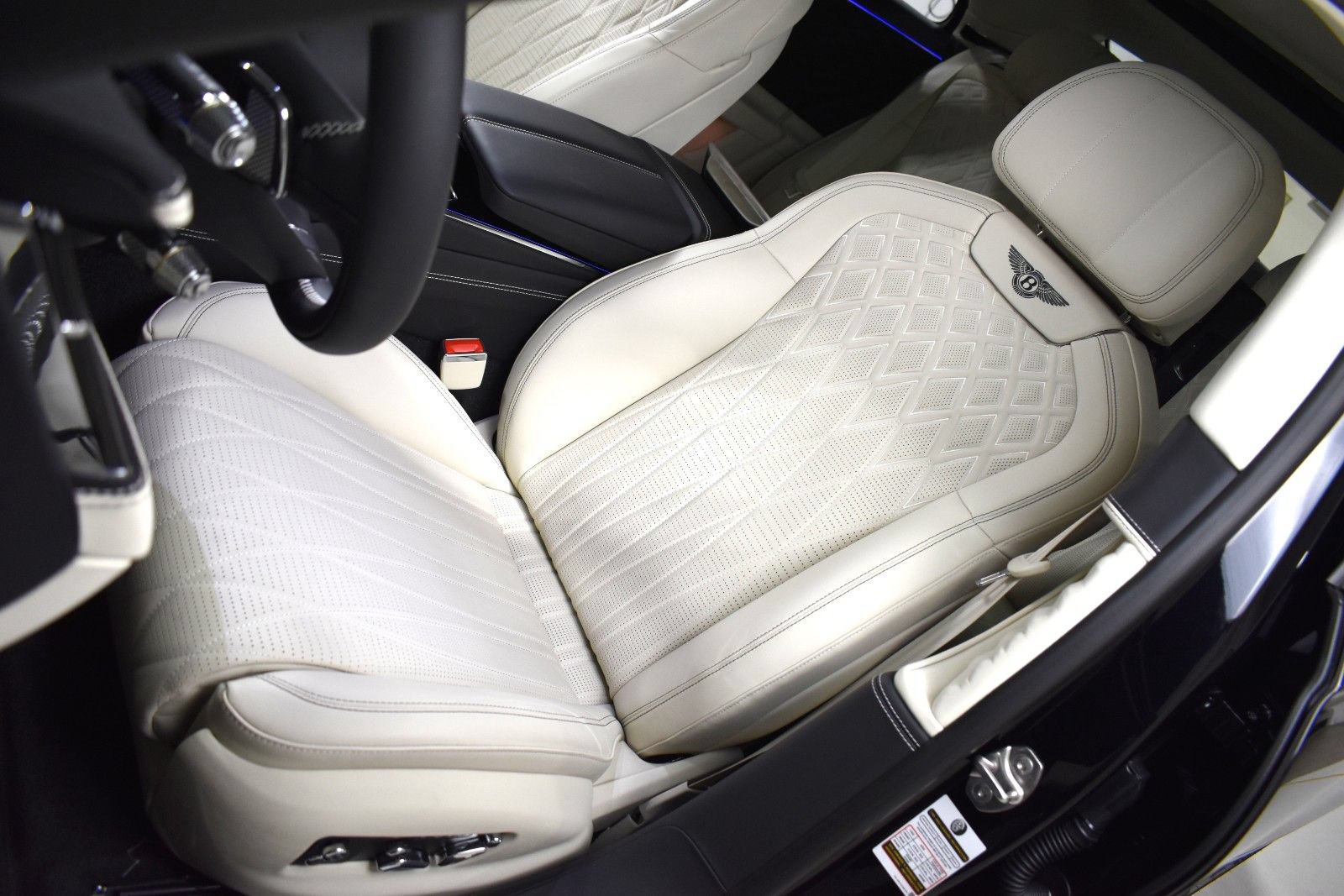 Certified 2023 Bentley Flying Spur Azure AWD/4WD image 30