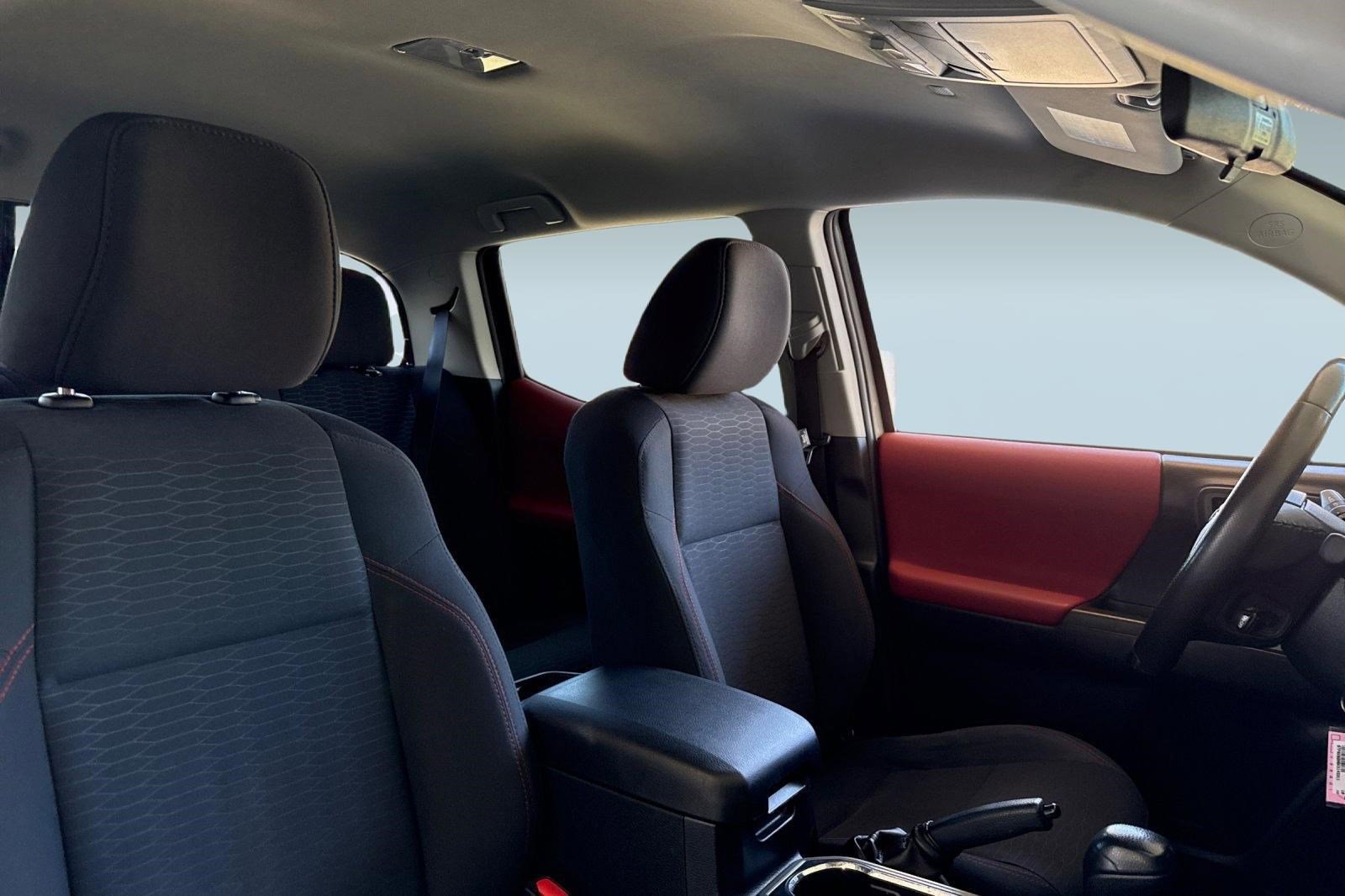 Used 2019 Toyota Tacoma SR5 image 31