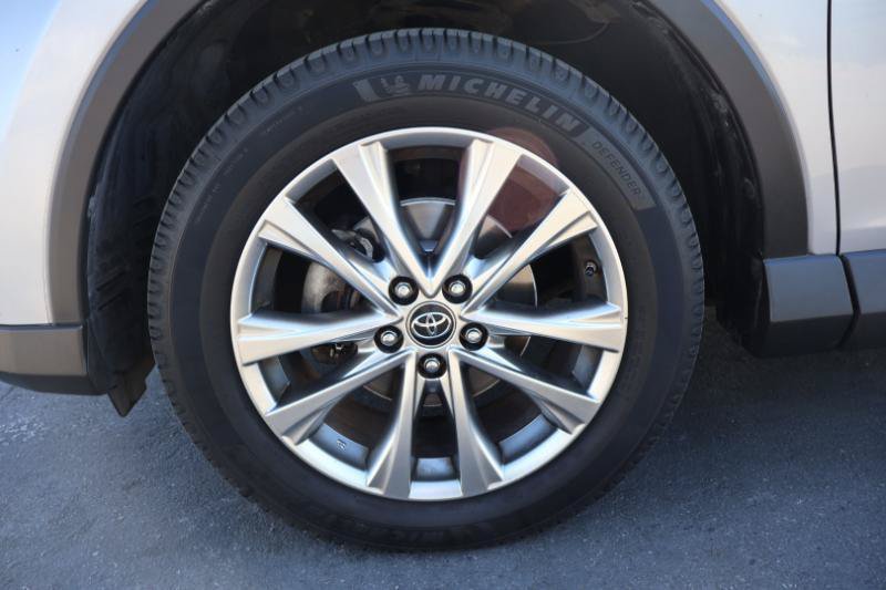 Used 2017 Toyota RAV4 Limited w/ Carpet Mat Package FWD image 13