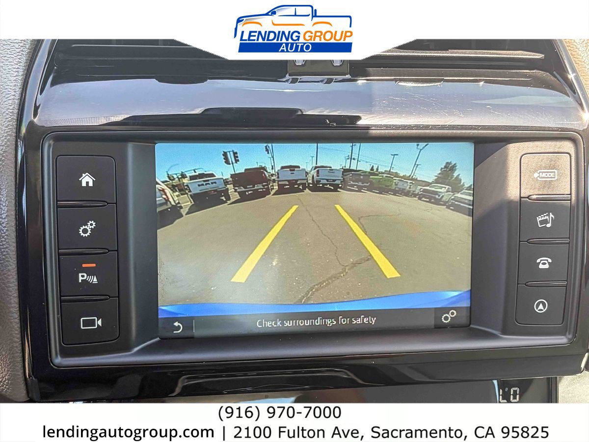 Used 2017 Jaguar XE Premium RWD image 22