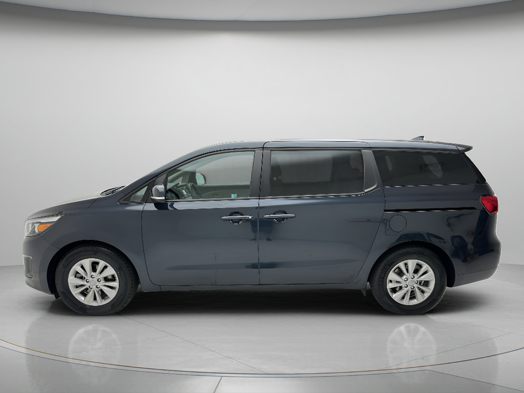 Used 2017 Kia Sedona LX FWD image 8