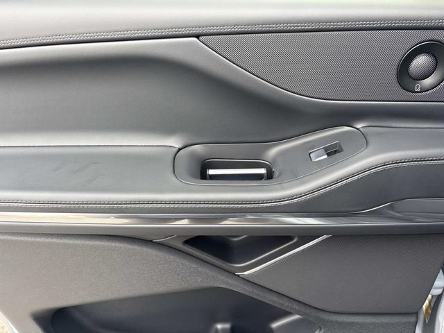 New 2026 Lincoln Navigator L Premier AWD/4WD image 20