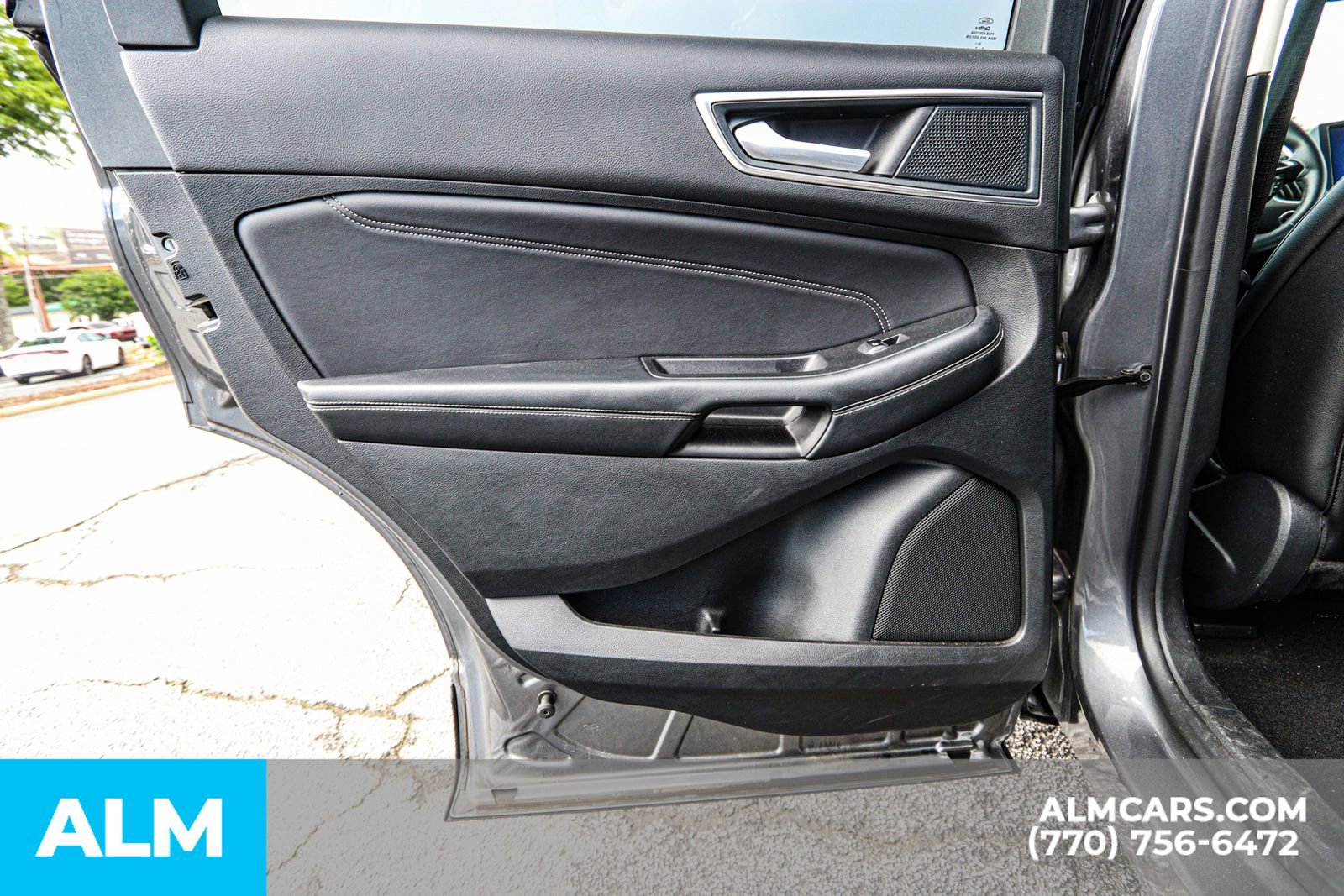 Used 2024 Ford Edge Titanium image 59