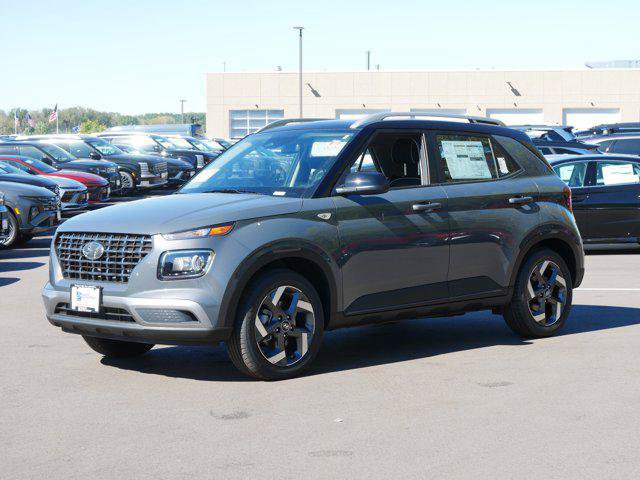 New 2026 Hyundai Venue SEL FWD image 2