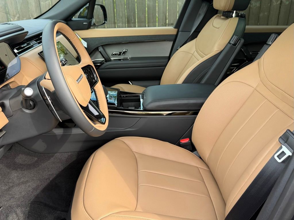 New 2026 Land Rover Range Rover Sport Dynamic SE AWD/4WD image 11