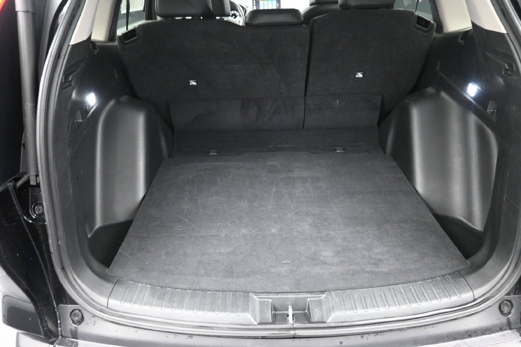 Used 2025 Honda CR-V EX-L image 11
