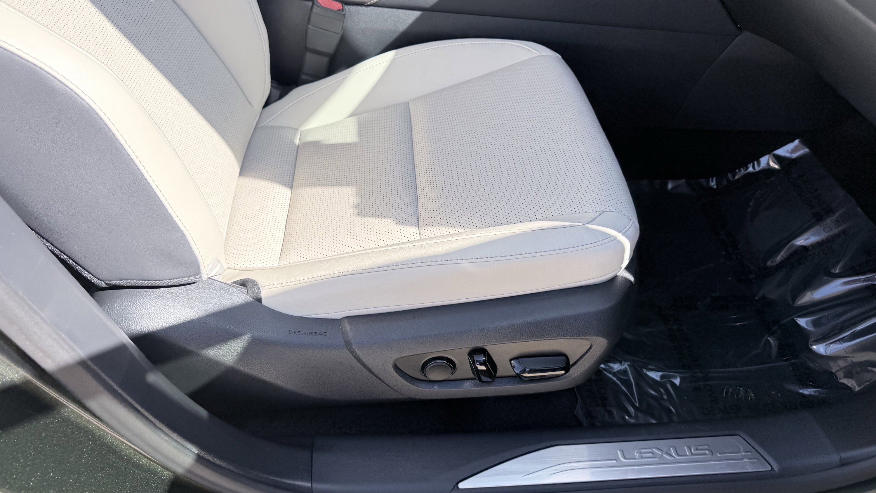 Used 2026 Lexus RX 350 Premium Plus w/ Accessory Package (Z1) FWD image 47