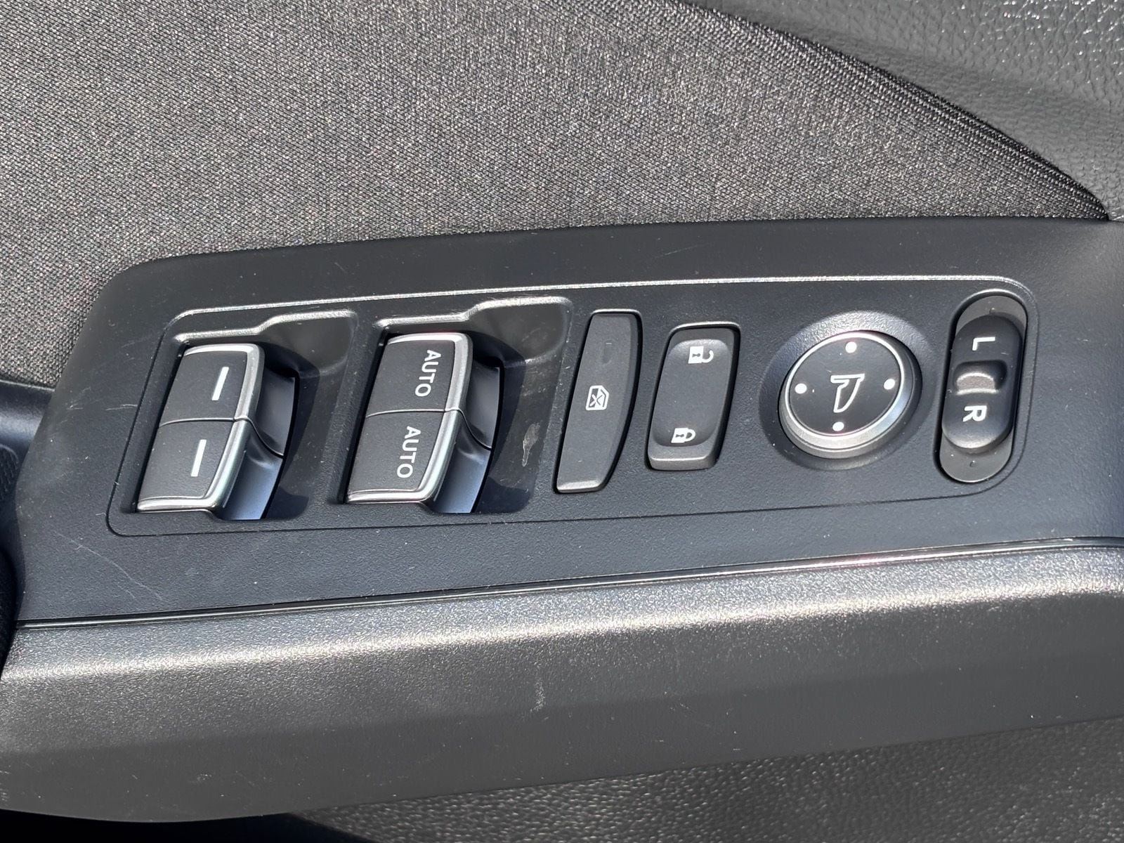 Certified 2025 Honda Civic LX image 21