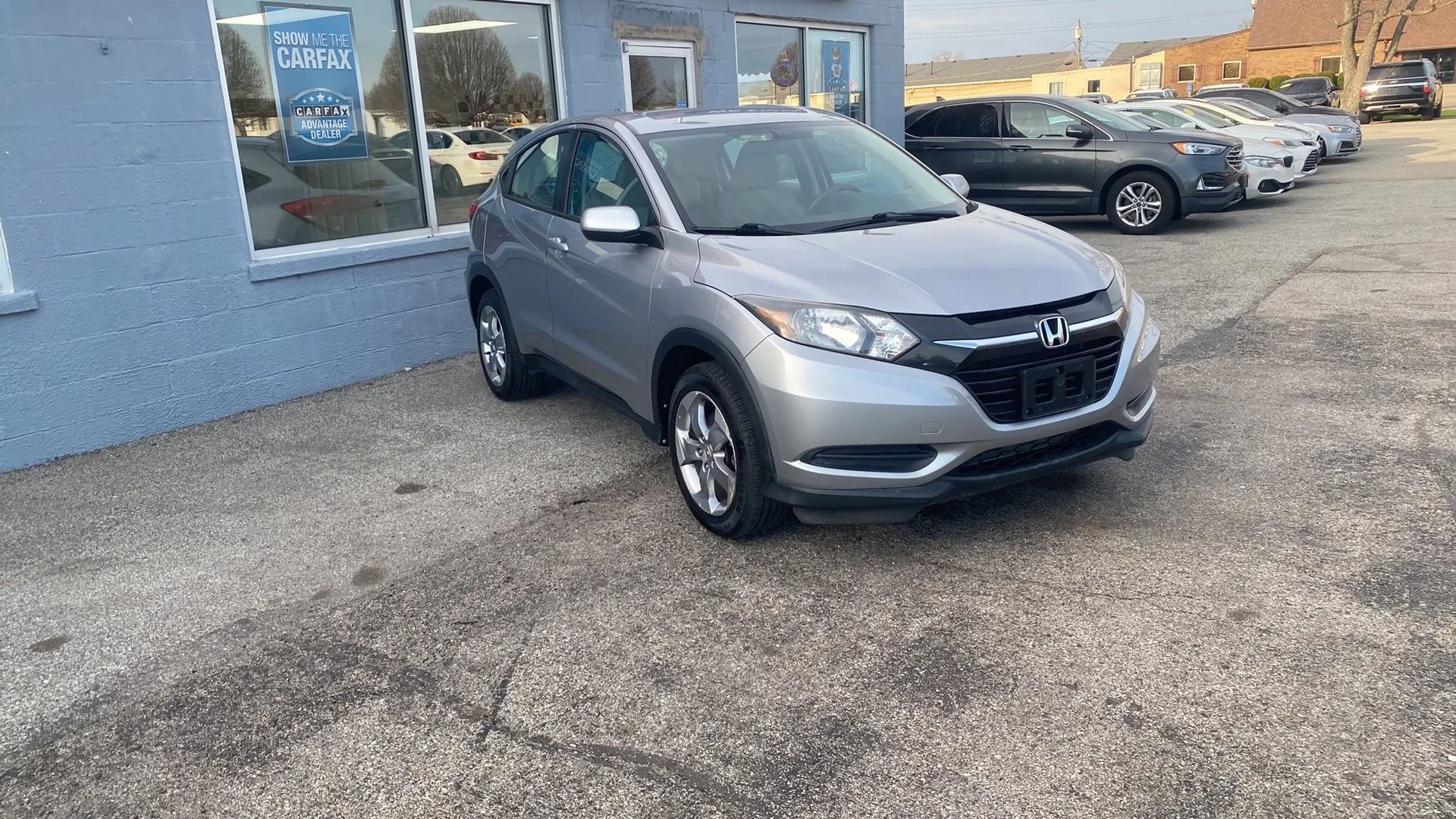 Used 2017 Honda HR-V LX image 3