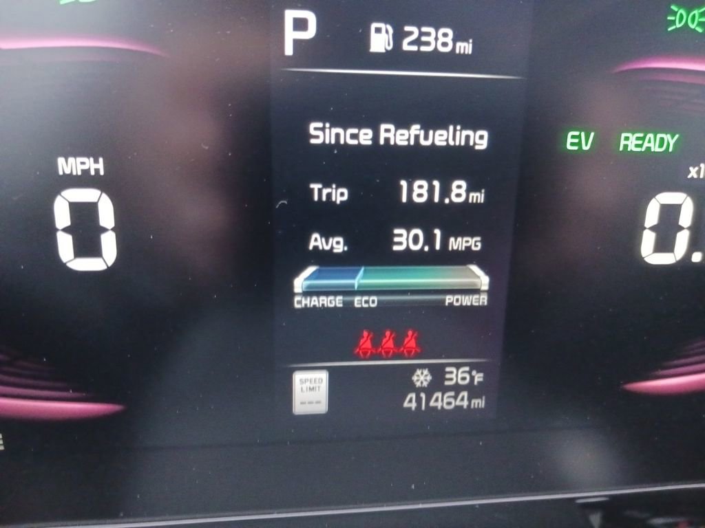 Used 2023 Kia Sportage LX image 6