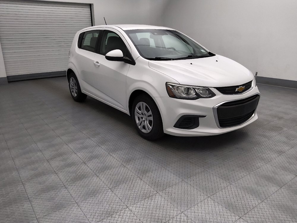 Used 2020 Chevrolet Sonic LT FWD image 11