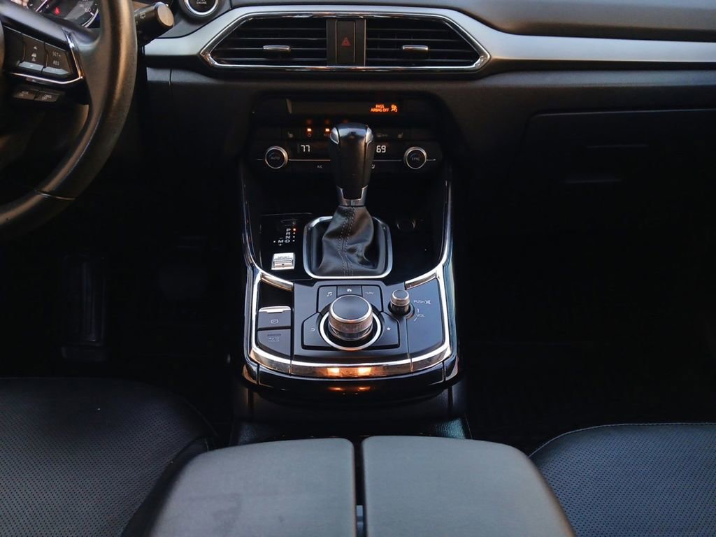 Used 2020 MAZDA CX-9 Touring image 11