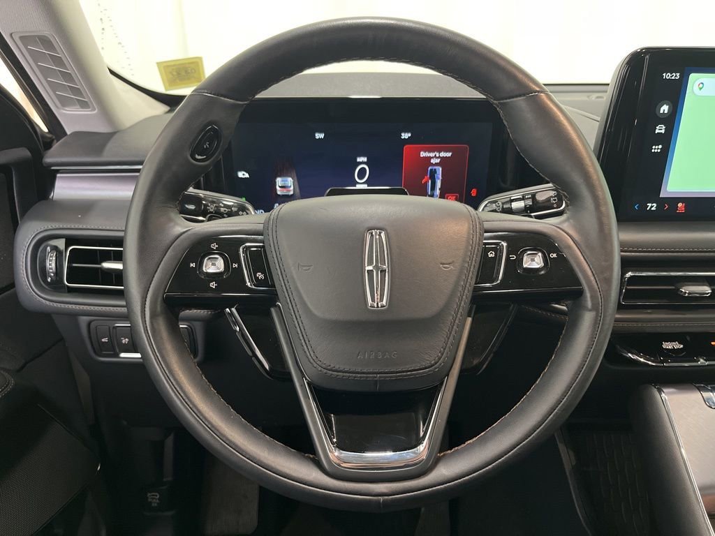 Used 2025 Lincoln Aviator AWD w/ Jet Appearance Package image 8