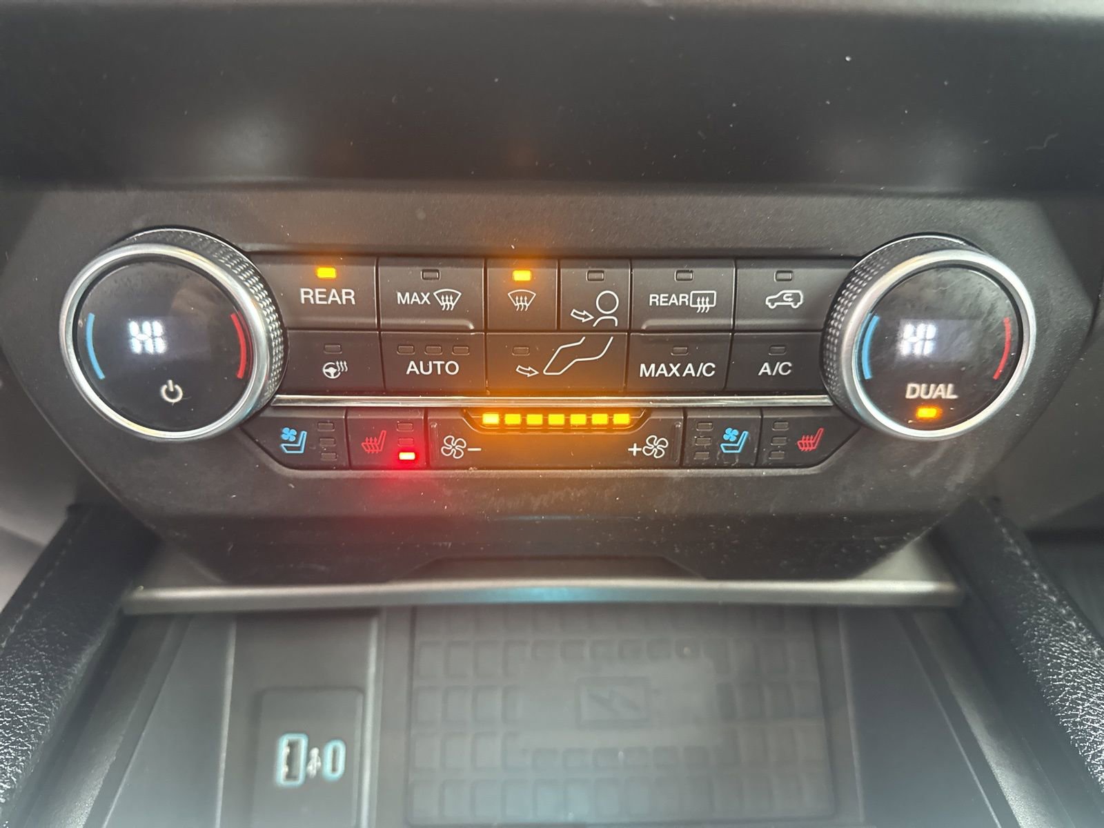 Used 2020 Ford Expedition XLT w/ Equipment Group 202A image 34