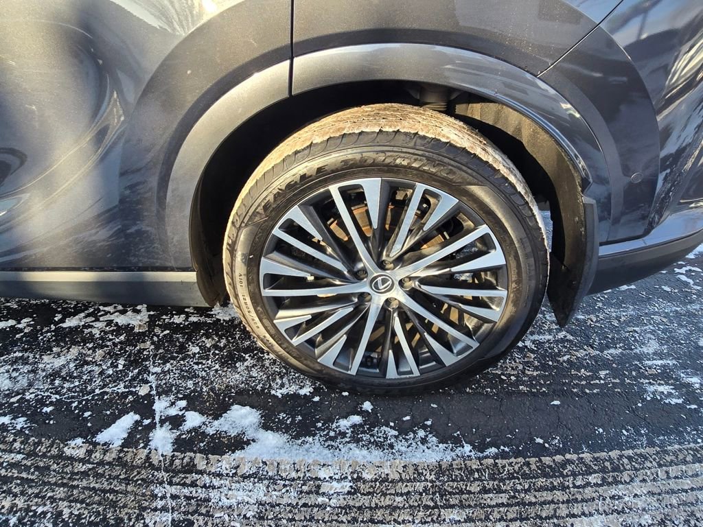 Used 2024 Lexus RX 350 Premium Plus w/ Convenience Package image 4