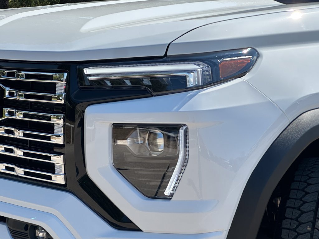 New 2026 GMC Canyon Denali AWD/4WD image 26