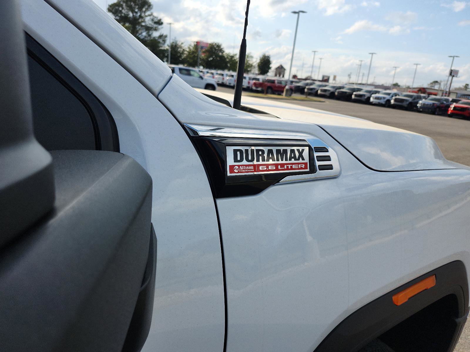 New 2026 GMC Sierra 3500 Pro w/ Convenience Package image 9