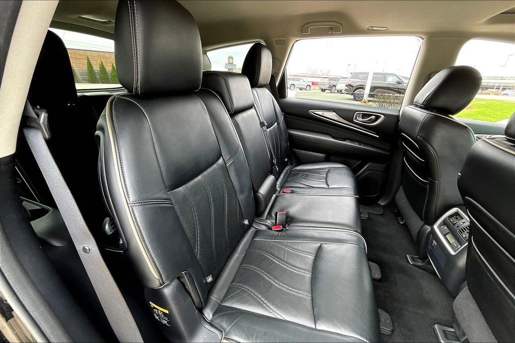 Certified 2017 INFINITI QX60 Luxe w/ Premium Plus Package AWD/4WD image 30