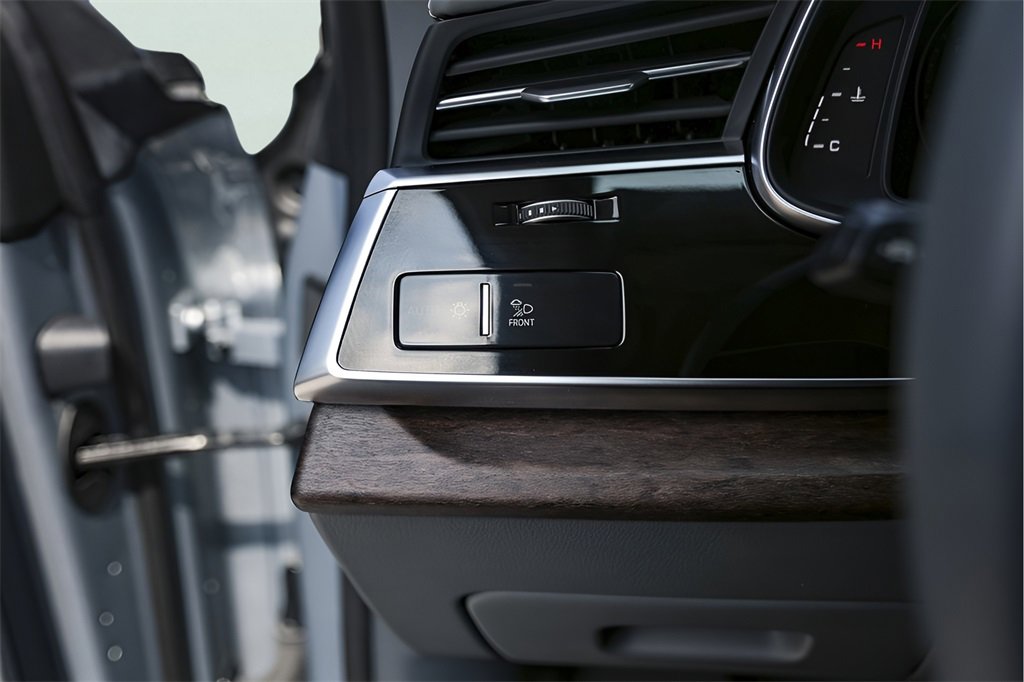 Used 2024 Audi Q8 Prestige image 18