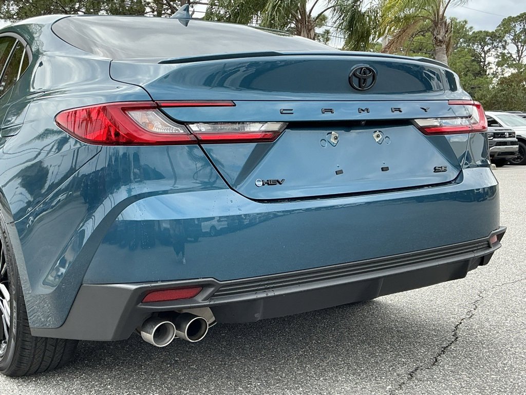 Used 2025 Toyota Camry SE image 25