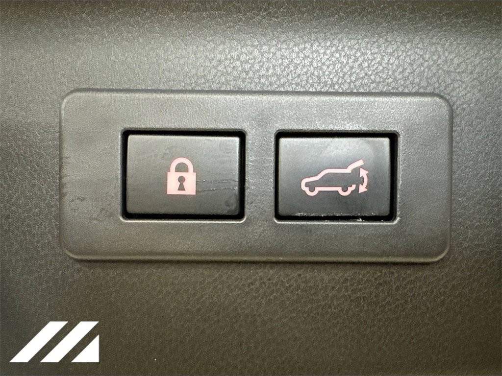 Certified 2025 Subaru Forester Premium image 28