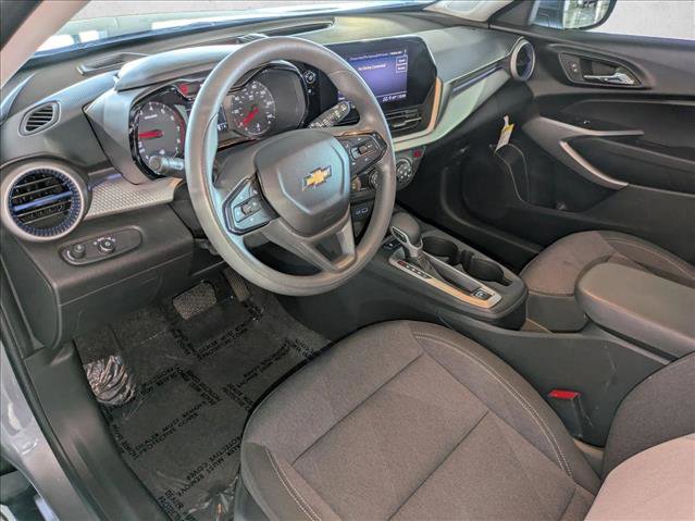 Used 2024 Chevrolet Trax LS image 10