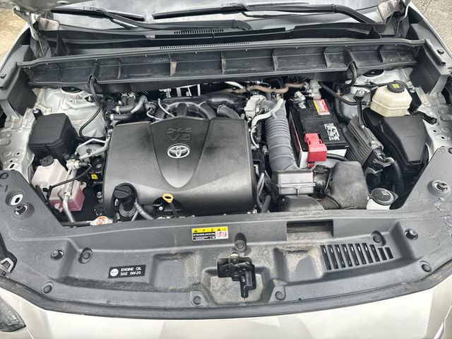 Used 2021 Toyota Highlander XLE FWD image 35