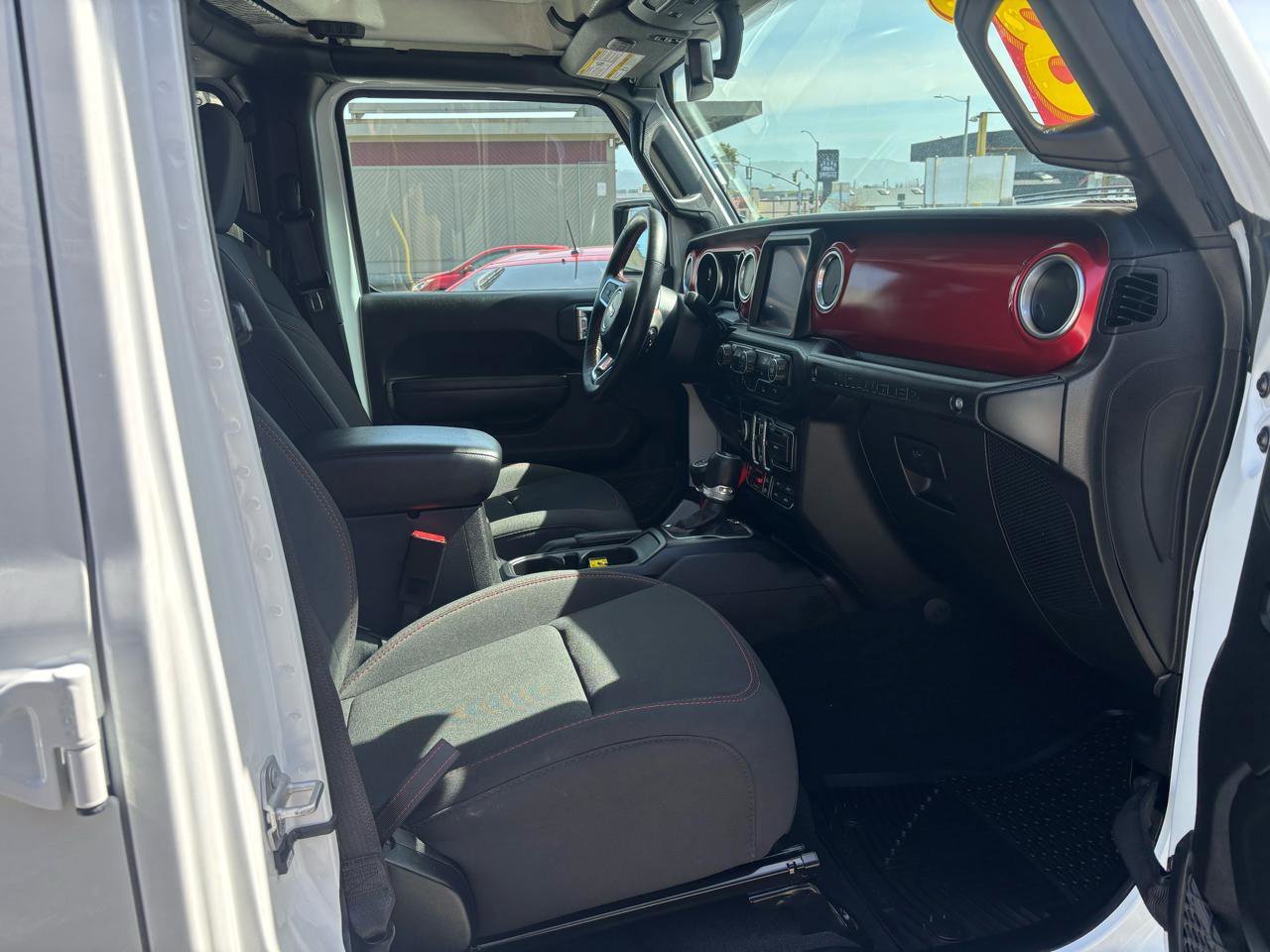 Used 2023 Jeep Wrangler Unlimited Rubicon w/ Cold Weather Group image 15