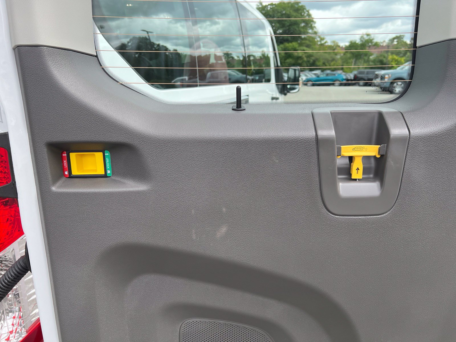Used 2026 Ford Transit 350 XLT RWD image 19