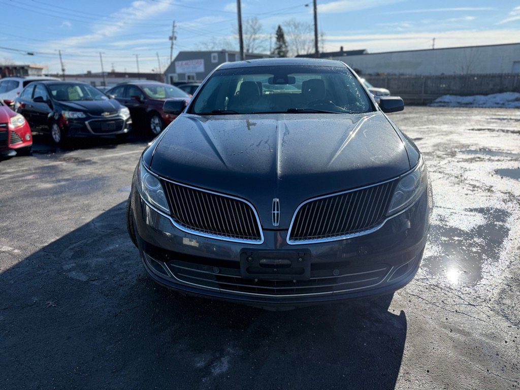 Used 2013 Lincoln MKS AWD image 2
