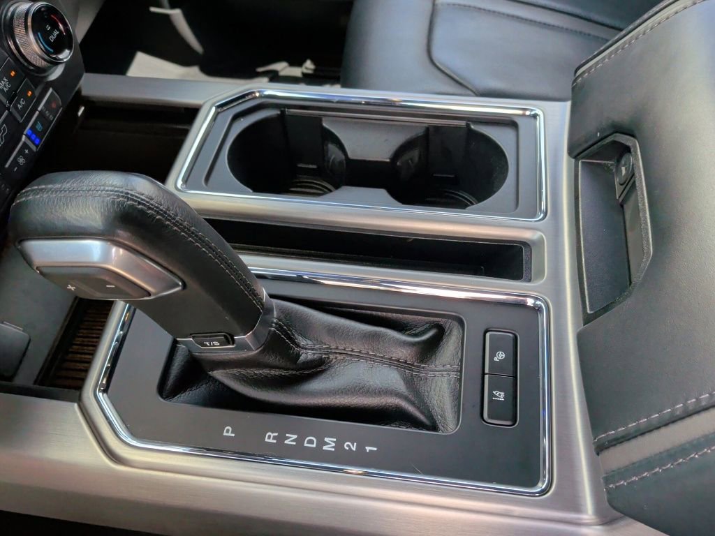 Used 2016 Ford F150 Platinum w/ Equipment Group 701A Luxury image 38